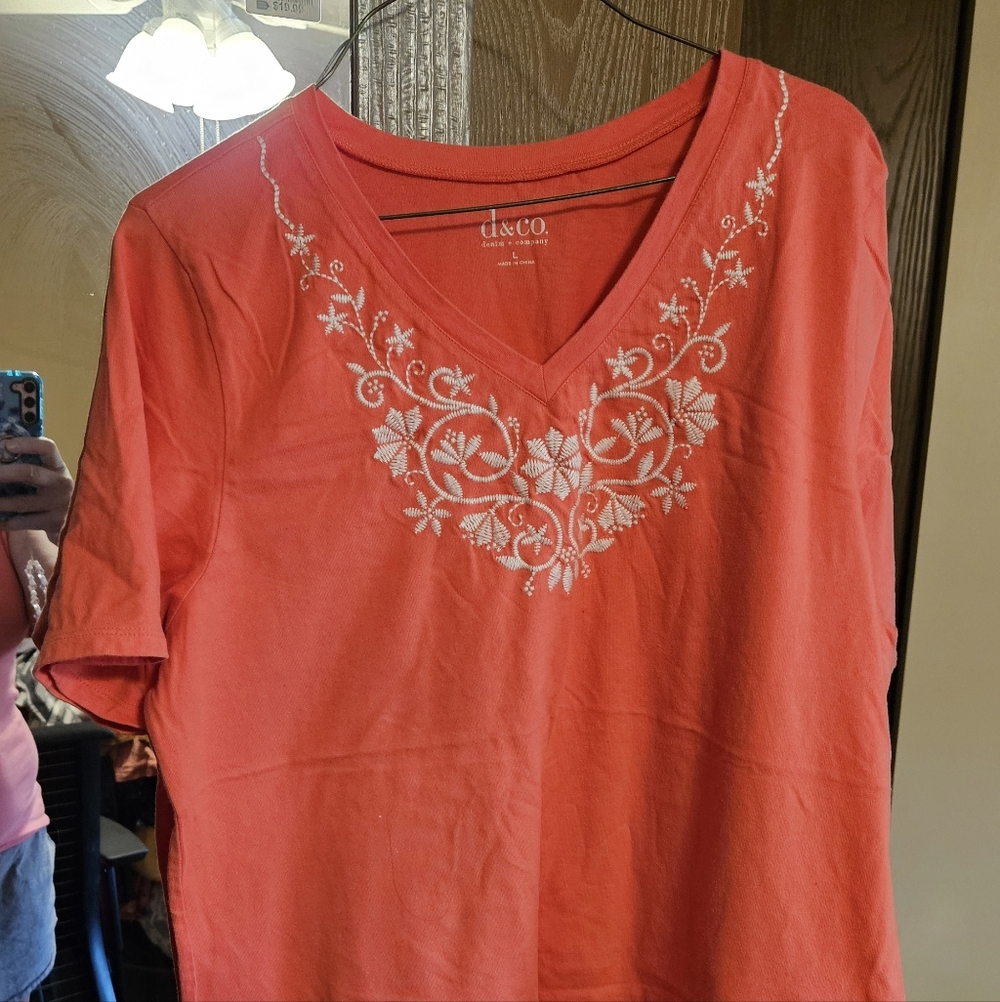 u&co. Coral V-Neck Tee with White Embroidered Detail